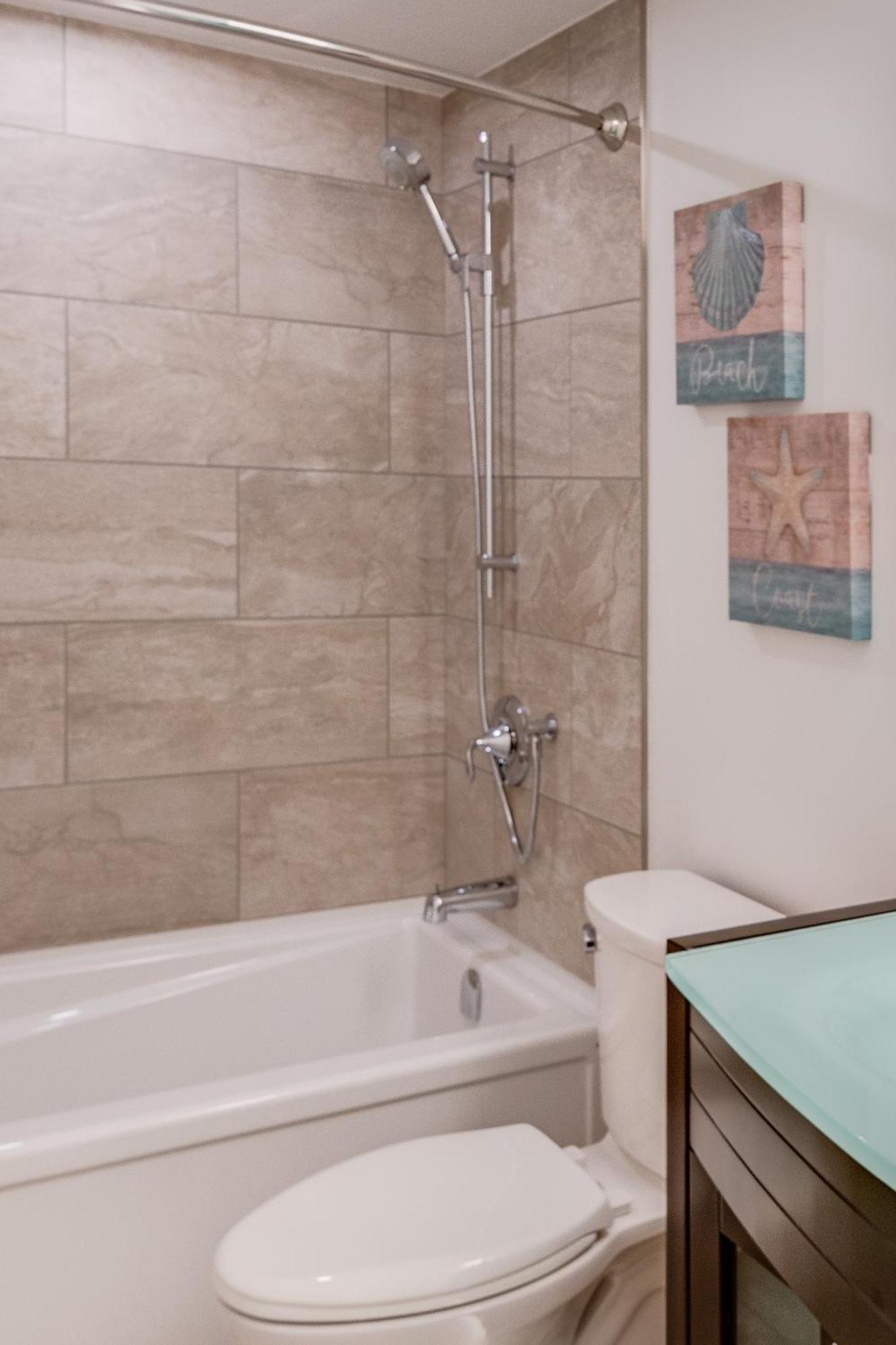 Adela'S Bed And Breakfast West Kelowna Bagian luar foto