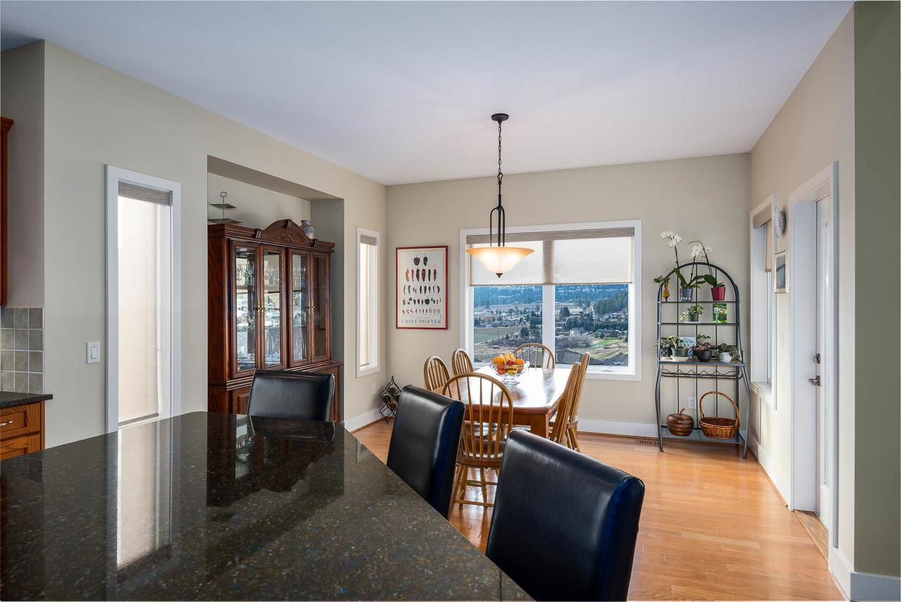 Adela'S Bed And Breakfast West Kelowna Bagian luar foto