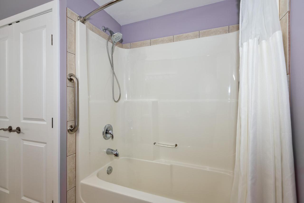 Adela'S Bed And Breakfast West Kelowna Bagian luar foto